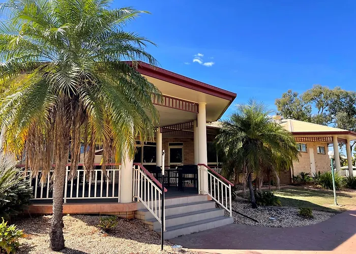Western Heritage Motor Inn