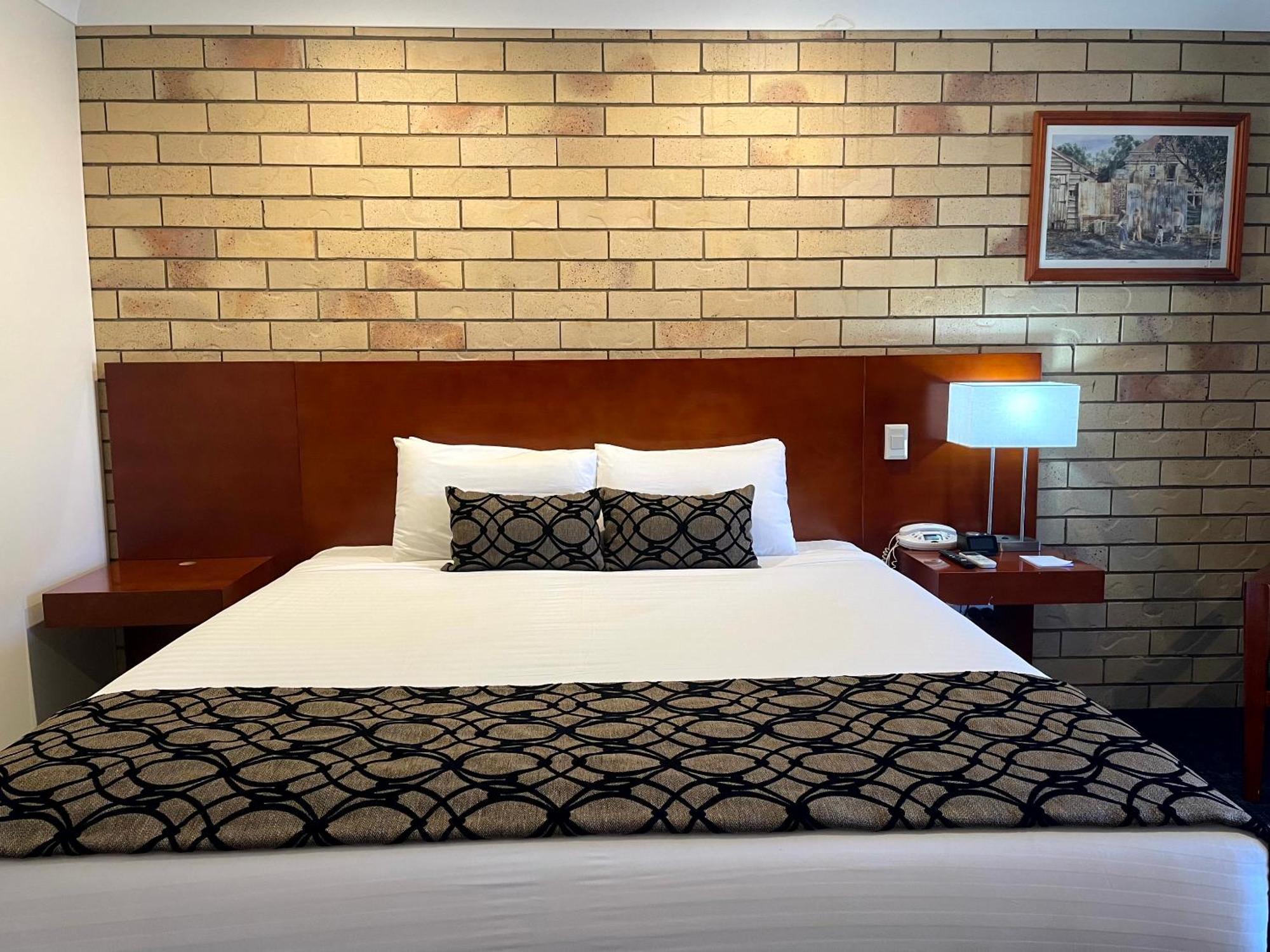 The Western Heritage Motor Motel Moranbah